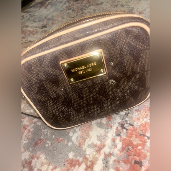 Michael Kors mini crossover - Picture 2 of 4